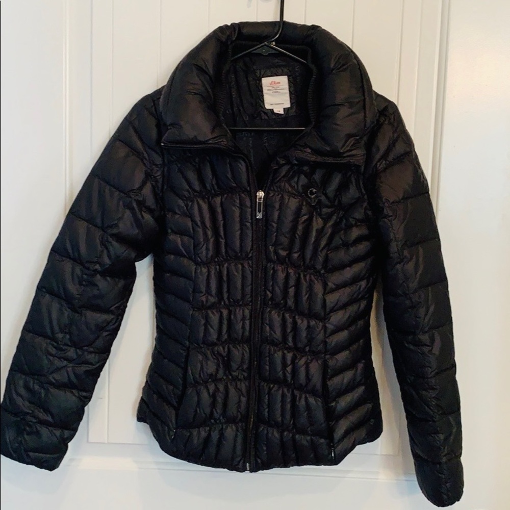 Fitted puffer slim fitting down feather coat